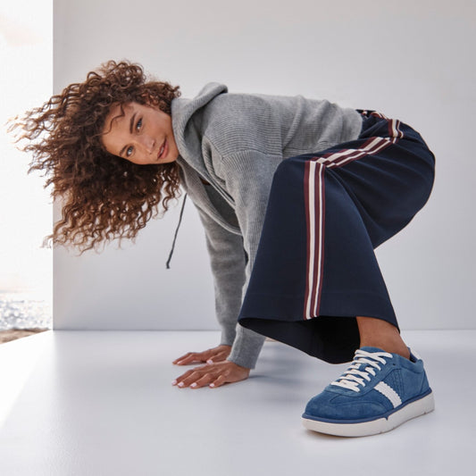 Lifestyle image for City Walk Casual Sneaker - Mazarine Blue