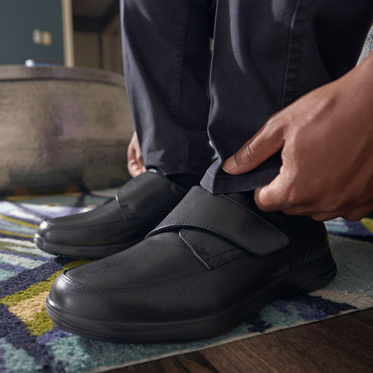 Lifestyle image for No. 28 Casual Oxford - Black