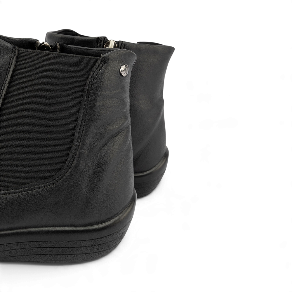 Trakai - Black