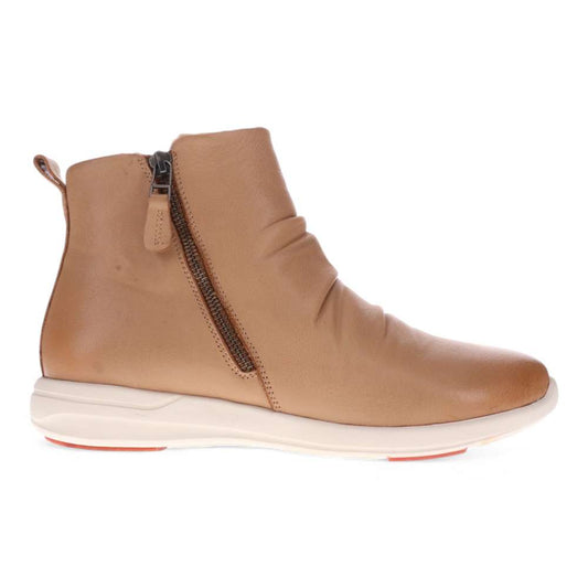 Nina II Zip Boot - Fawn