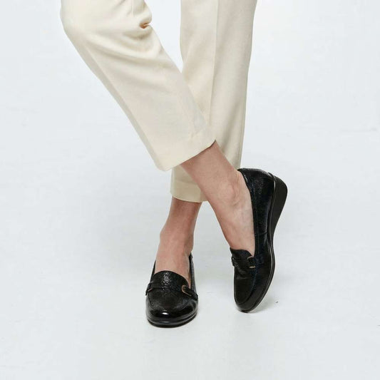 Lifestyle image for Montmartre Wedged Loafer - Black Pebble