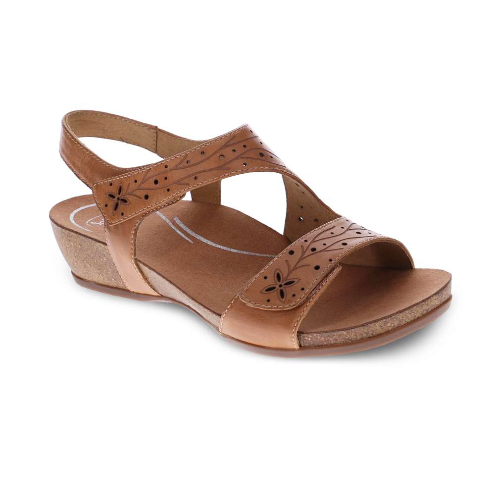 Jenna Wedge - Tan