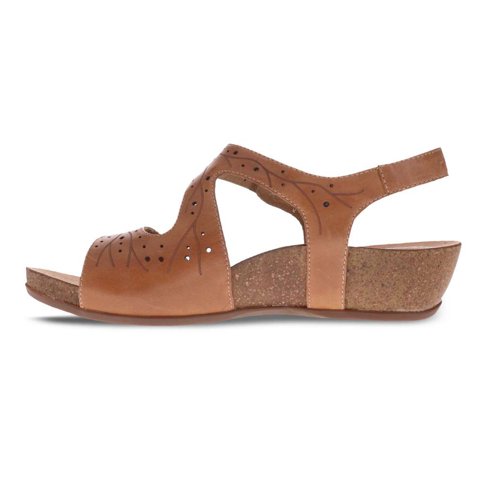 Jenna Wedge - Tan