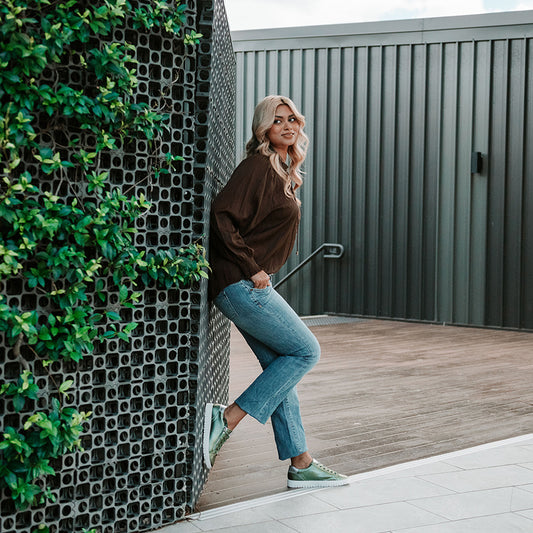 Lifestyle image for Luna Zip Casual Sneaker - Green