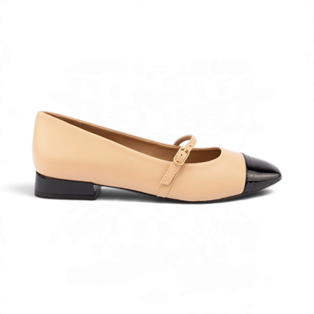 Maree Flats - Nude