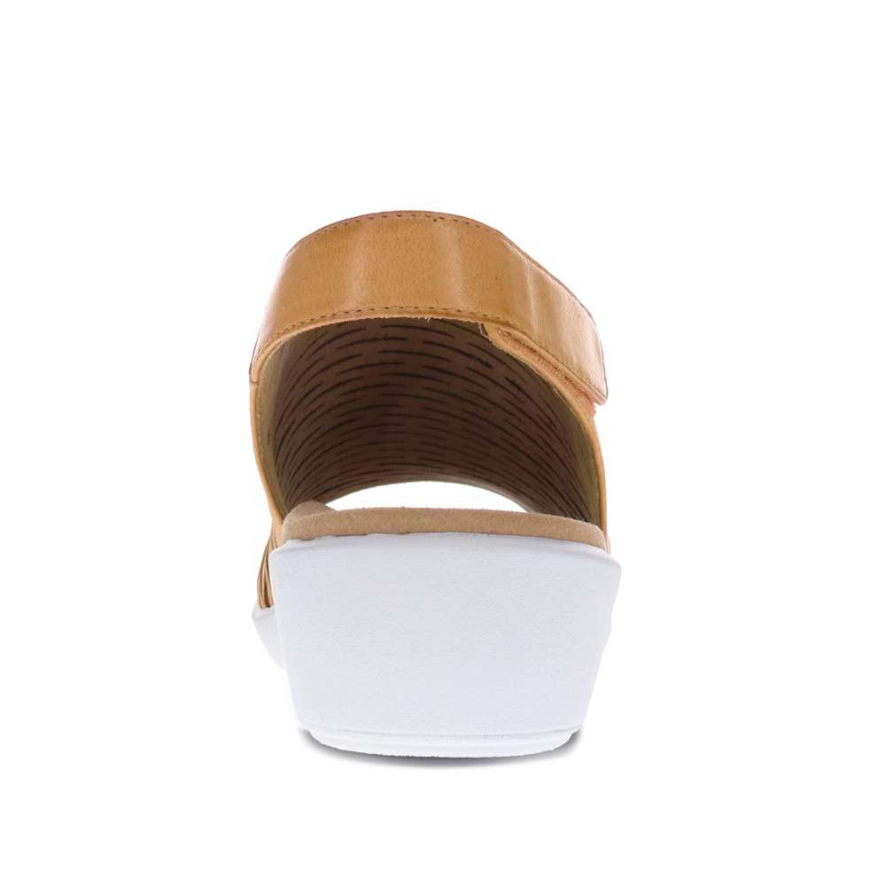 Tulsa Wedge Sandal - Apricot