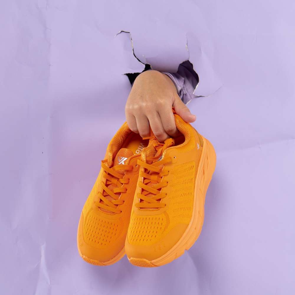 Walker Mesh II Active Sneaker - Tangerine