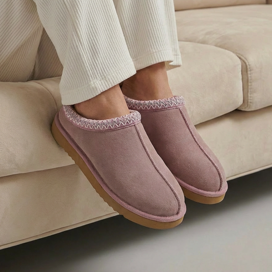 Lifestyle image for Zap Slipper - Blush