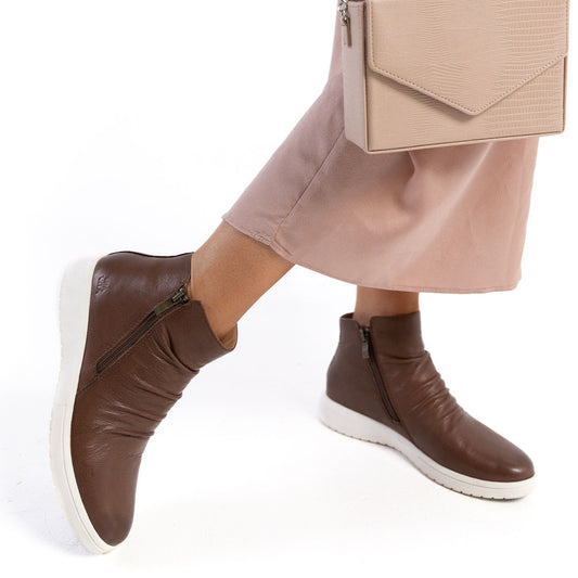 Lifestyle image for Bella Casual Boot - Black